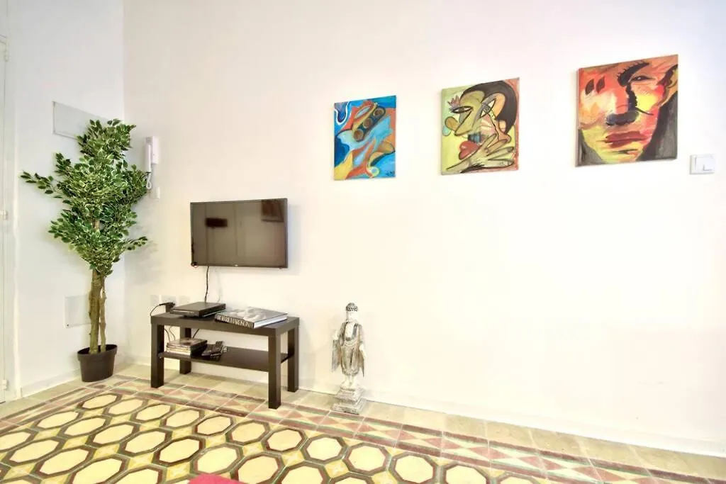 Valletta Art House - Retro Bordello Apartment