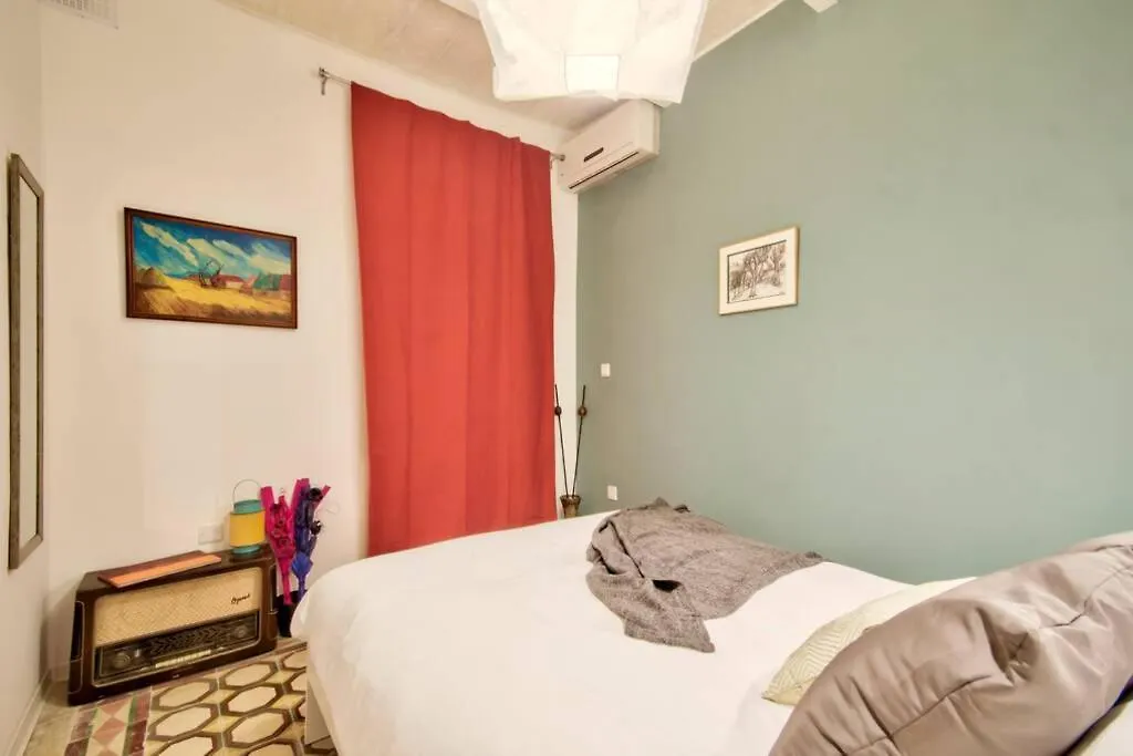 Valletta Art House - Retro Bordello Apartment